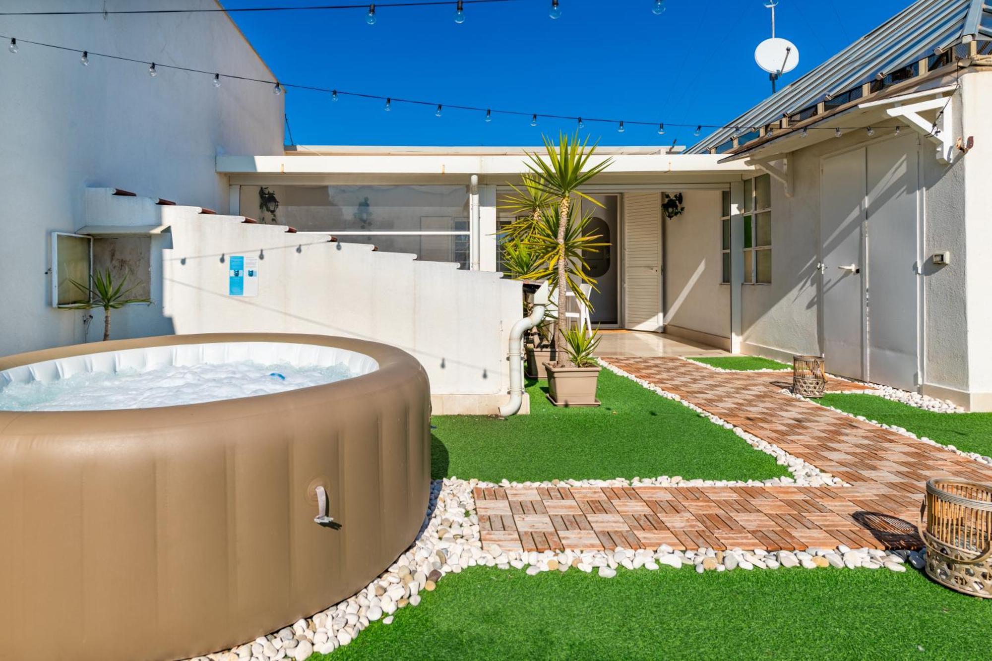 150Mq Rooftop Paradise - Spacious Private Terrace Bari Exterior foto